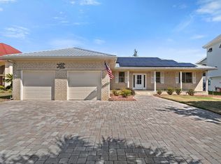 890 Paradise Beach Cir, Pensacola, FL 32506