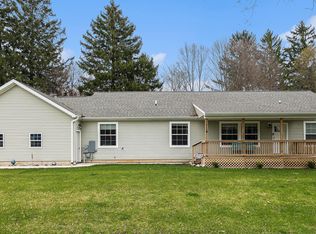 415 S 1st St, Edmore, MI 48829