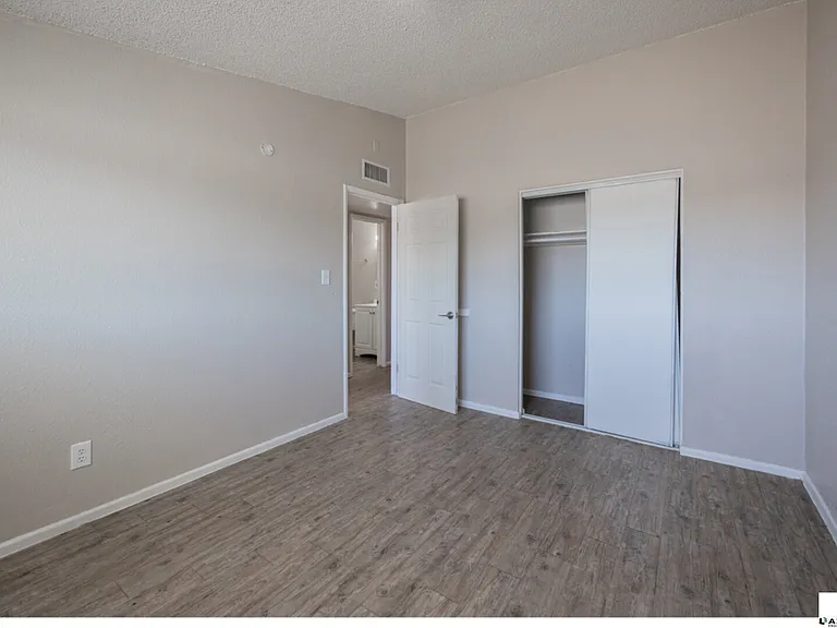 2139 W Devonshire Ave #4 — Photo 13