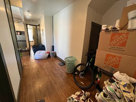 Rented by Delmark Realty LLC | media 39