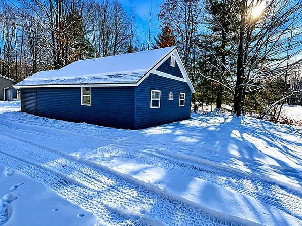 7112 W Blue Lake Rd NE, Kalkaska, MI 49646