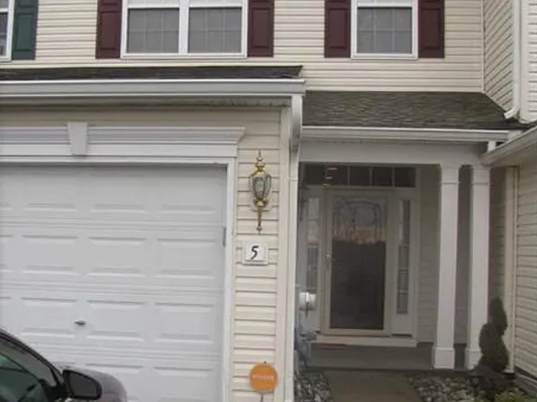 5 Halifax Ln, Smyrna, DE 19977
