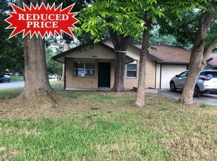 608 Palo Duro Dr, Lockhart, TX 78644