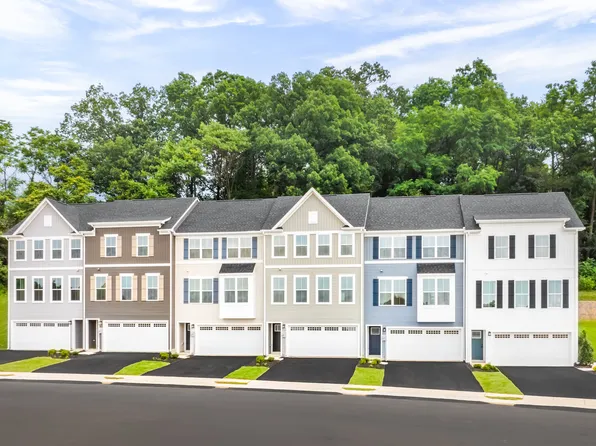 4357 Reusch Cir, New Castle, DE 19720