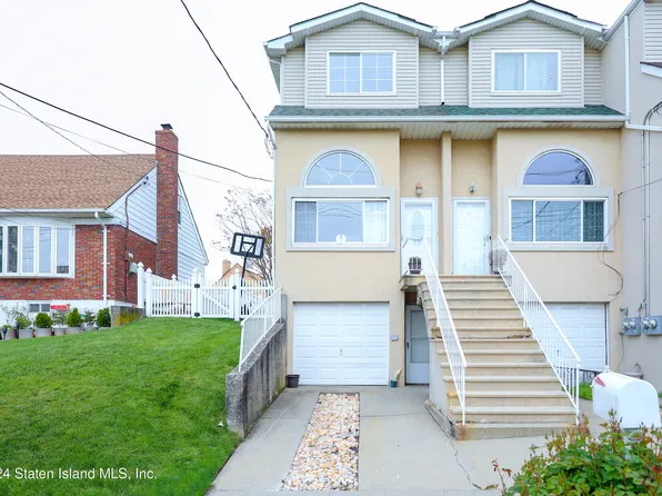 39 New Ln, Staten Island, NY 10305