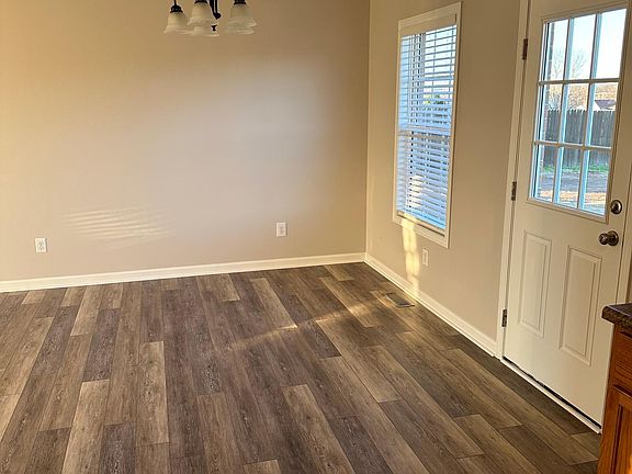 3rd image of 1024 Meridian Dr