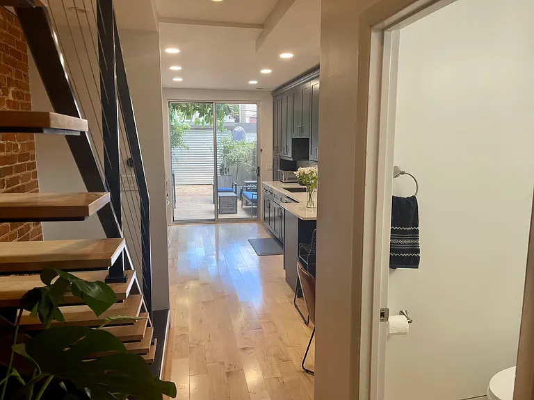 606 14th Pl NE — Photo 11
