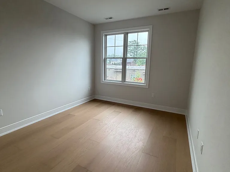 18 Williams St #A — Photo 14