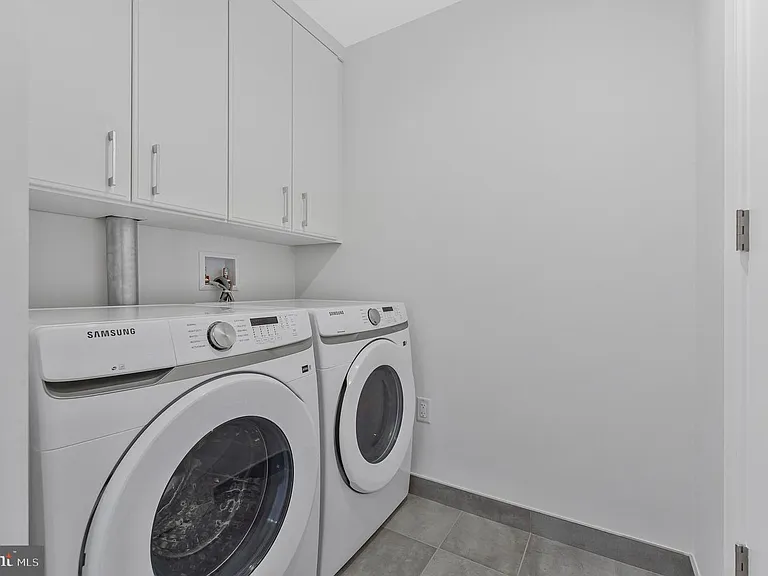 6718 Lowell #507 — Photo 36