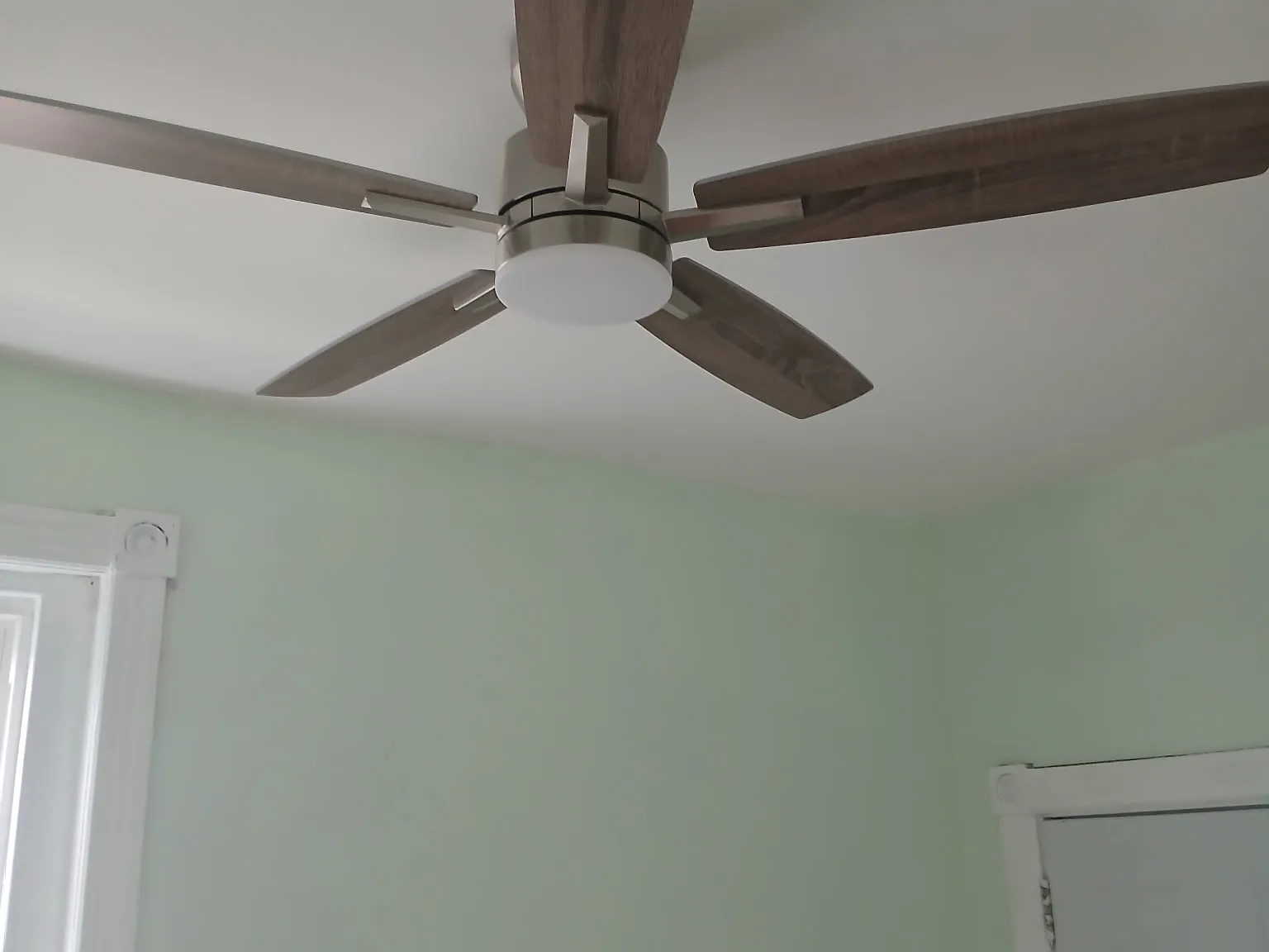 2 bed, 800 sqft, $2,000 — Photo 3