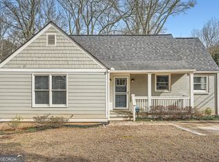 2010 Delphine Dr, Decatur, GA 30032