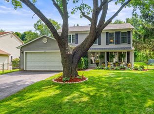 965 Fremont St, Bartlett, IL 60103