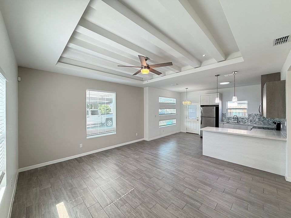 1st image of 909 W Carmel Ave #2