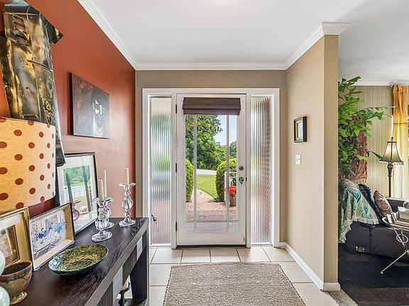 3rd image of 821 Mount Belvoir Dr