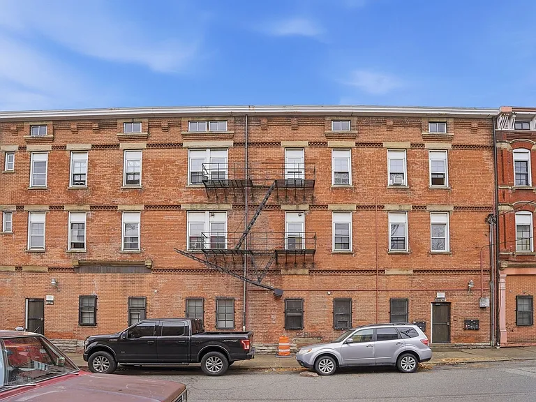 2169 Central Ave — Photo 3