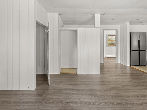4th image of 257 Meadow Lane