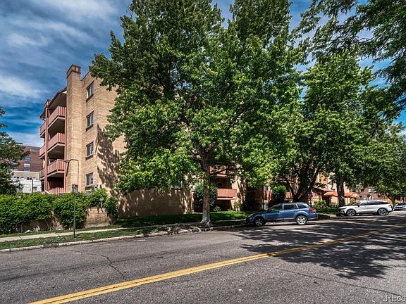 3rd image of 625 N Pennsylvania Street #403
