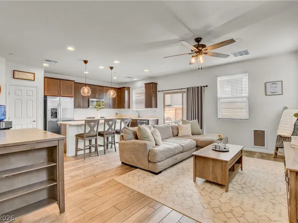 688 Bamboo Bend Pl, Henderson, NV 89011