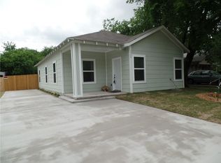 1530 E Leuda St, Fort Worth, TX 76104