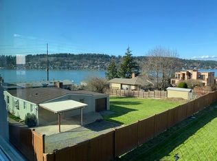 916 N 36th St, Renton, WA 98056