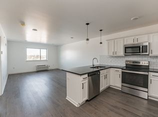 Lilac Pointe, Philadelphia, PA 19128