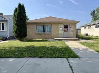 1227 Walton Ave, Racine, WI 53402