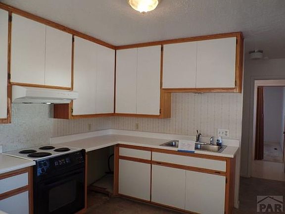 2nd image of 1617 Locust Ave