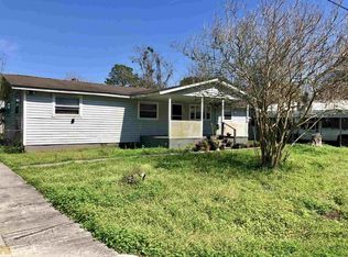 108 Hollywood Ln, Saint Marys, GA 31558