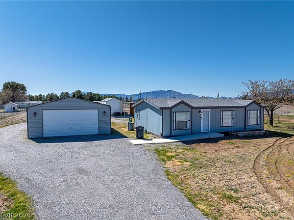 3rd image of 2421 Shadow Mountain St