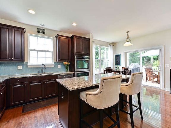 5th image of 10638 Berry Orchard Ct