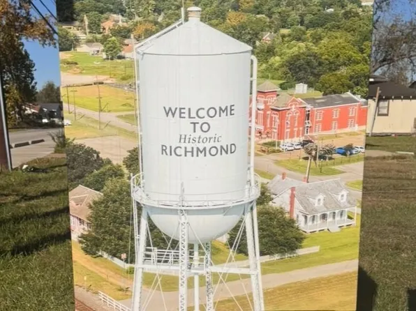 206 Collins Rd, Richmond, TX 77469