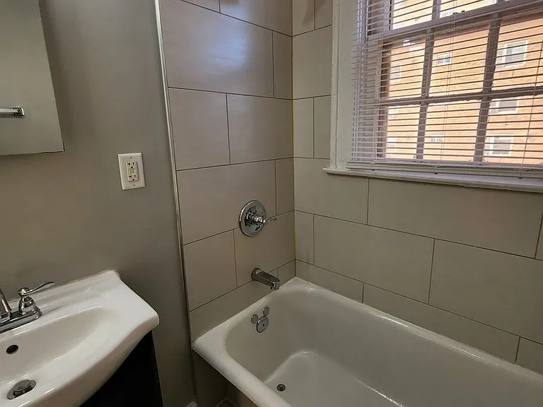 3640 N Meridian St — Photo 7