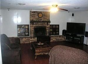 2nd image of 3012 Valley View Dr