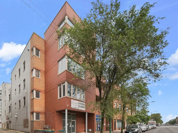 2058 N Western Ave APT 301, Chicago, IL 60647