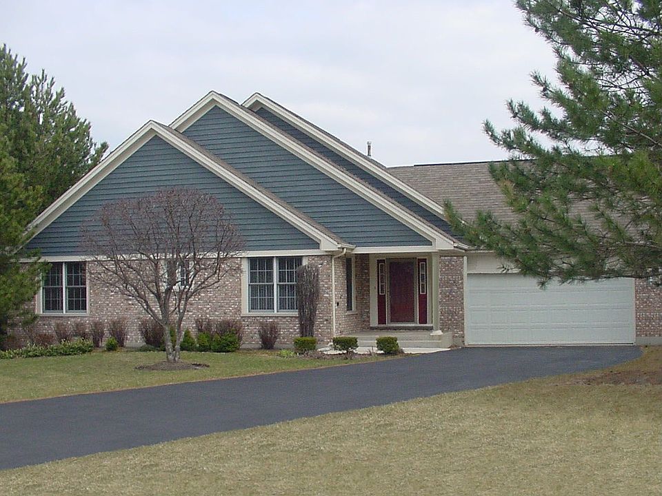 1st image of 201 Wysteria Dr