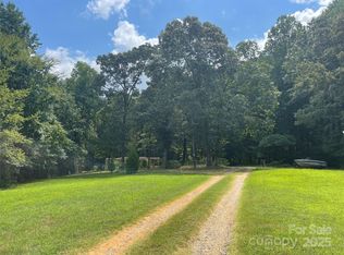 5790 Summer Ln, Cherryville, NC 28021