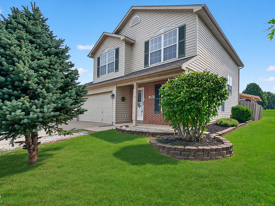1st image of 605 Sunmeadow Ln