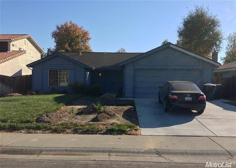 1st image of 3020 Yarwood Way