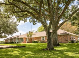 2900 Indian Paint Brush Rd, Brenham, TX 77833