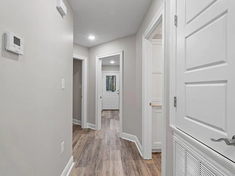 8 Bellamy Ln — Photo 9