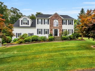 22 Brenton Wood Rd, Hudson, MA 01749