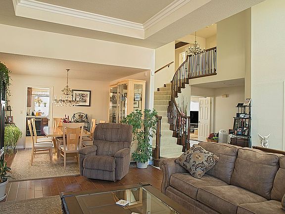 Living Rm, Dining Rm, Stairs