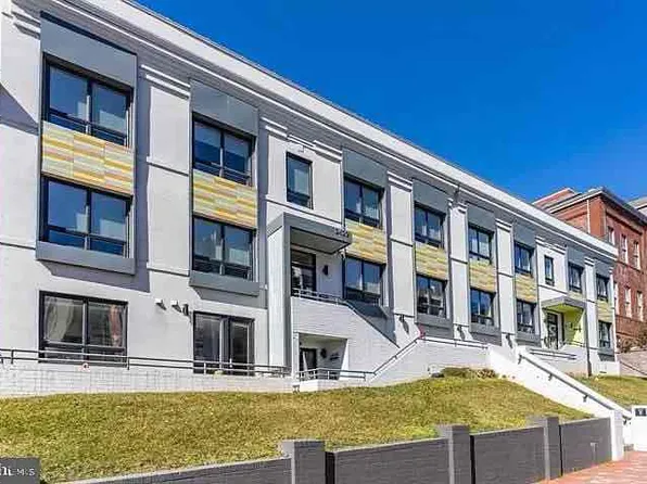 2422 17th St NW APT 204, Washington, DC 20036