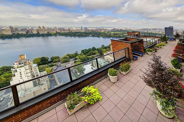 Sold by Halstead Real Estate | media 11