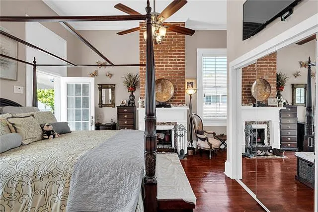 3 bed, 3.5 bath, 3800 sqft, $5,500 — Photo 4