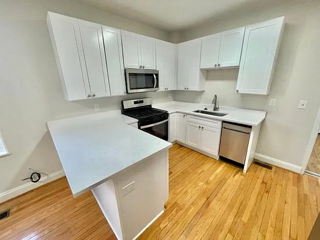 1301 Clarkson St — Photo 6