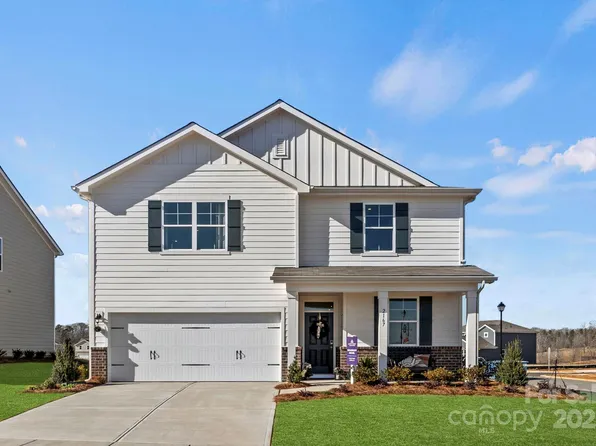 2585 Blue Sky Meadows Dr, Monroe, NC 28110