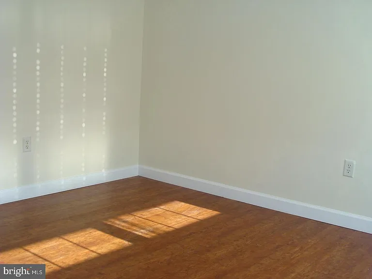52 Kyle Way — Photo 19