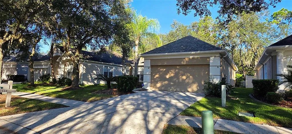 3 bed, 2.0 bath, 1598 sqft, $2,350 — Photo 2