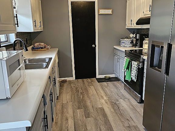 2nd image of 310 Dogwood Glen Dr